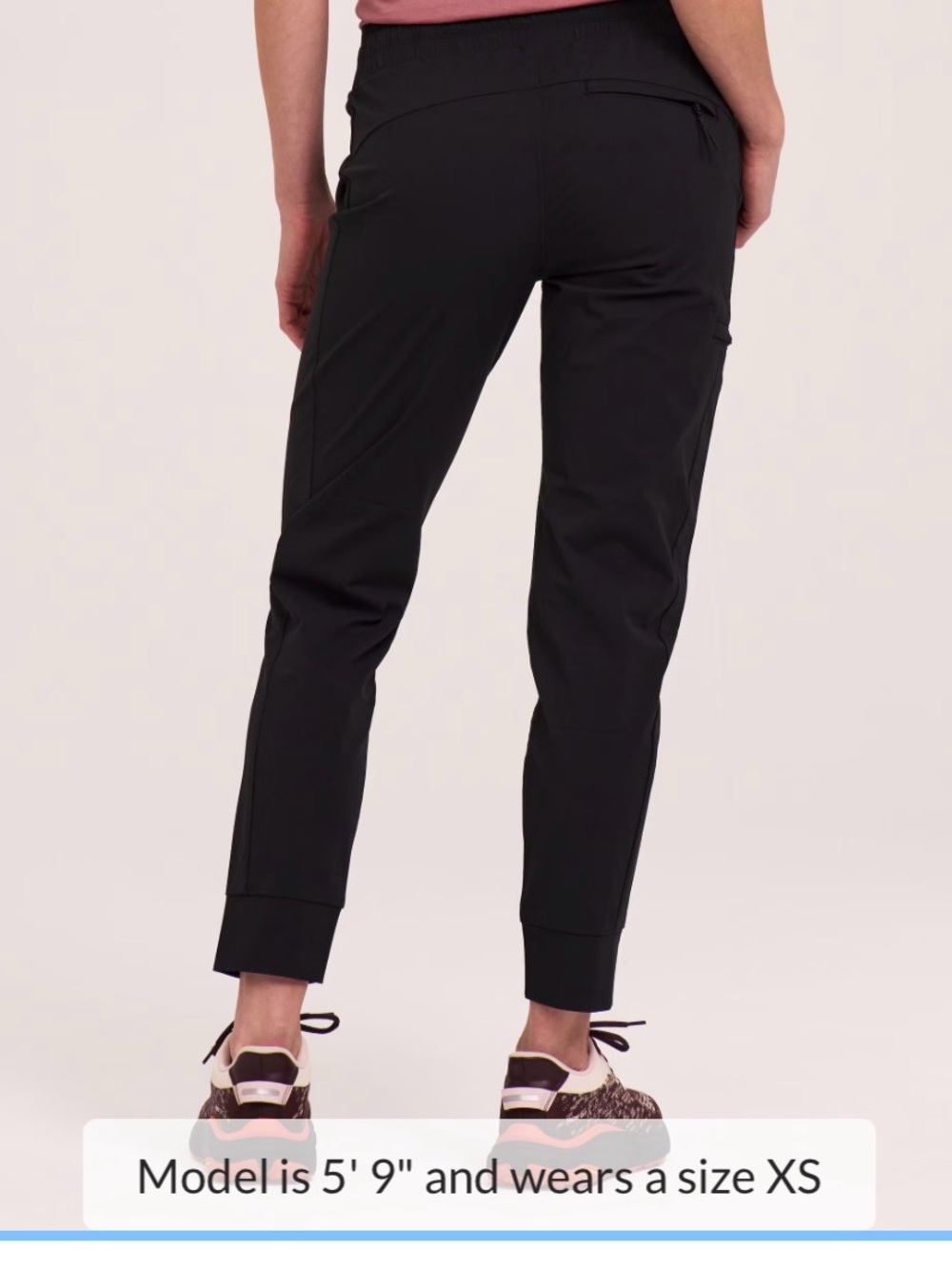 Two WindRiver Women's Hyper-Dri and UPF Joggers -like new size 16